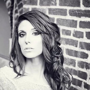 Meet your Posher, Anisa